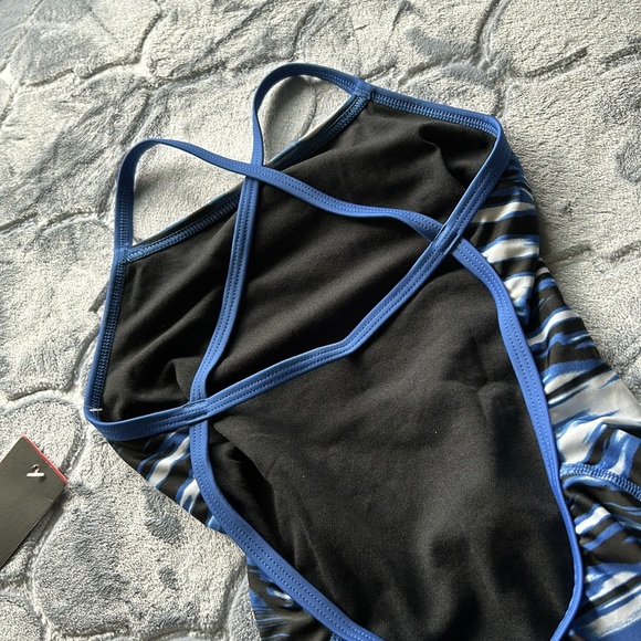 Speedo 26 blue fun print swimsuit - Picture 11 of 15